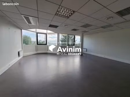 bureaux 446 m² annecy