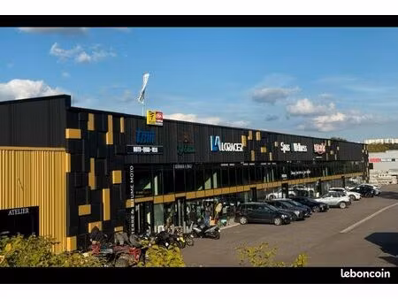 locaux commerciaux - 780 m² divisible - ■les baraques - rd 400 54 250 champigneulles