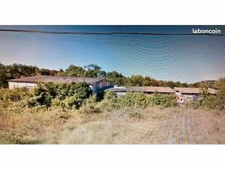 terrain agricole de 30 617 m2 avec bâti existant