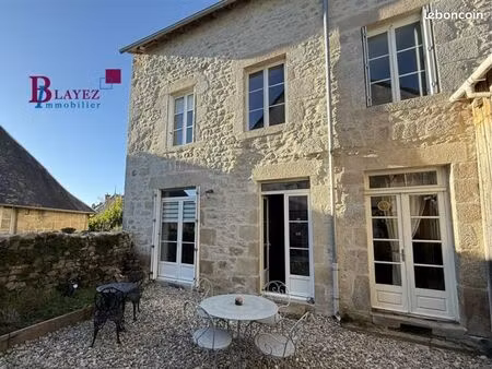 immeuble 10 pièces 300 m²