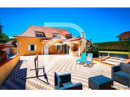 maison 9 pièces 175 m²
