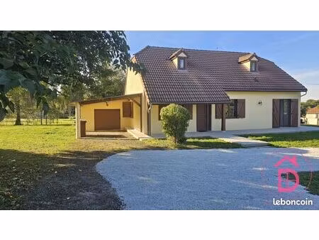 maison 6 pièces 150 m²