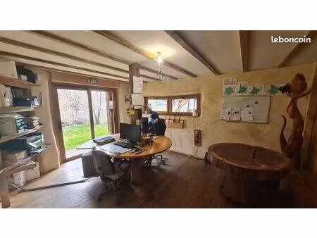 local commercial 110 m²