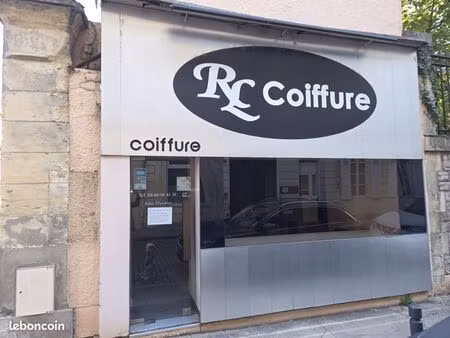 local commercial (ancien salon de coiffure)