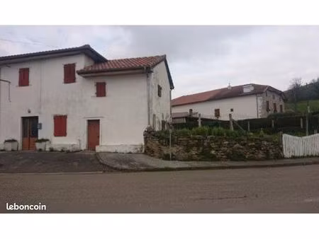 maison 9 pièces 140 m²
