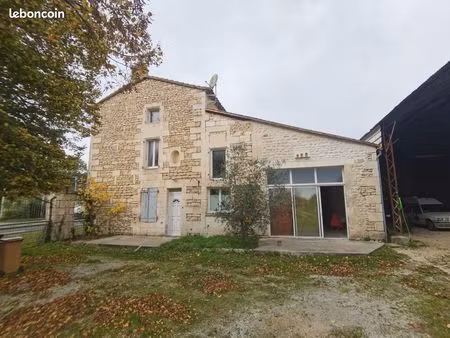 maison 5 pièces 180 m²