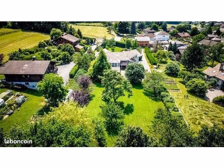 terrain 1982 m² fessy