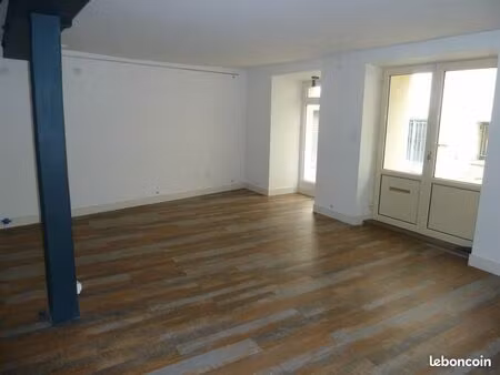 ribérac  à louer local commercial   450