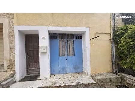 parking/box 59 m² mormoiron