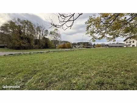 terrain 495 m² cervens