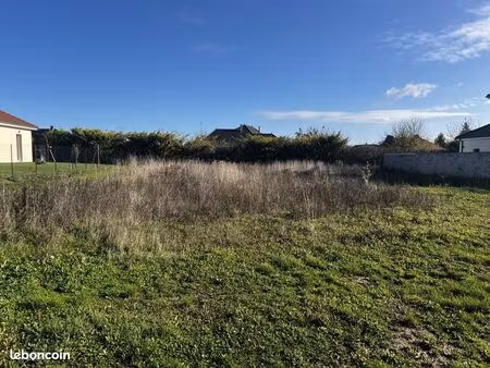 terrain 978 m² payns