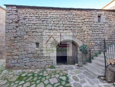 grange 2 pièces 94 m²