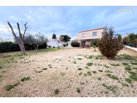 villa 4 pièces 96 m²