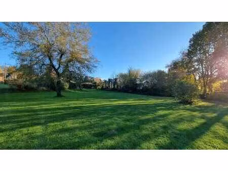 magnifique terrain en zone d'habitat à caractère rural