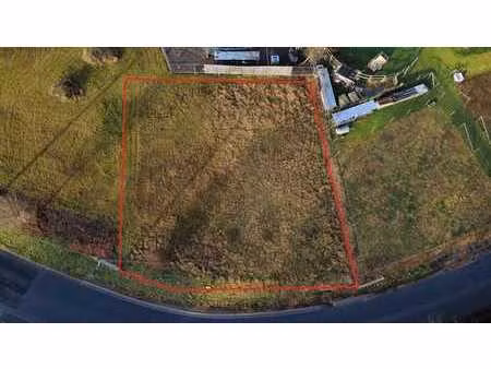 superbe terrain à bâtir à montenau