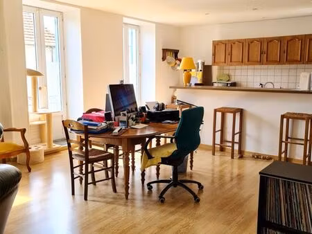 appartement 3 pèces 90 m2