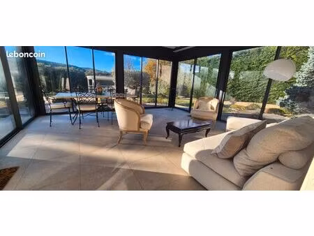 propriété 8 pièces 271 m²