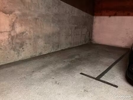 loue place de parking - melun