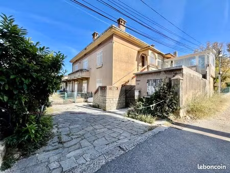 appartement 5 pièces 100 m²