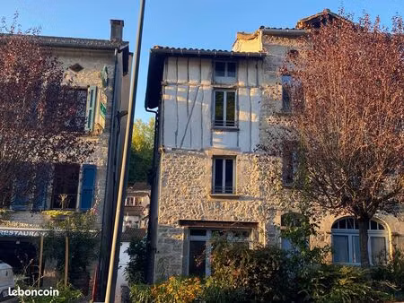 immeuble 70 m² caylus