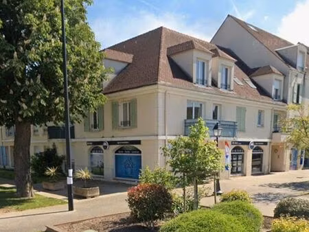 local commercial 97.60 m2