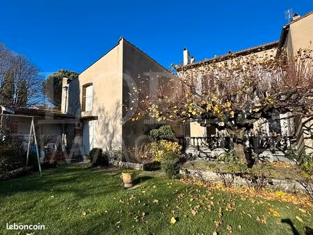 maison 7 pièces 185 m²