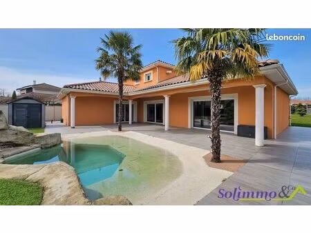 villa 5 pièces 178 m²