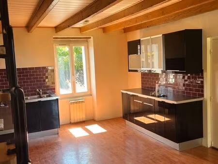 appartement t3 duplex avec jardin et atelier