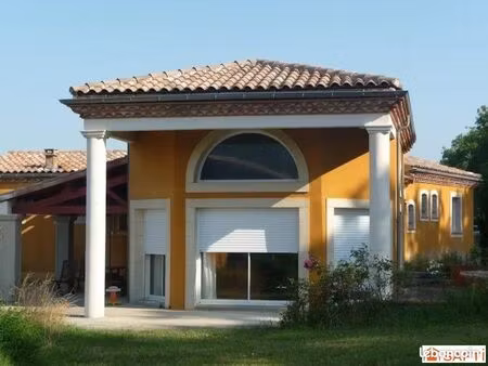 villa 6 pièces 170 m²