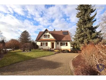 maison 6 pièces 174 m²