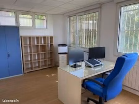 bureau 14m2