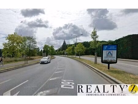 local bureaux 549 m²