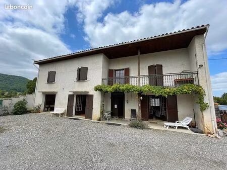 maison 5 pièces 170 m²