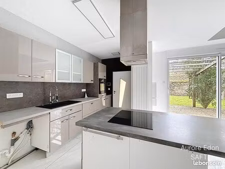 maison 6 pièces 142 m²