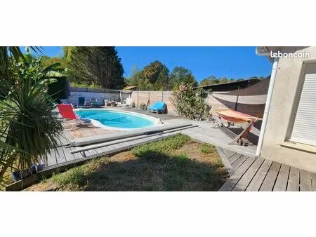 maison familiale avec piscine – 160 m² – listrac-médoc – 6 pièces - garage 60m² -dépendanc