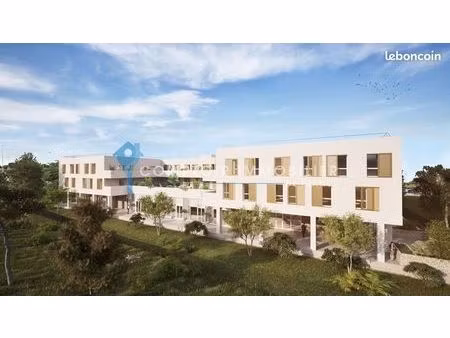 bureaux 96 m² lattes