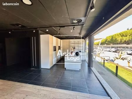 local commercial 490 m²