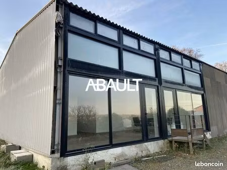 local d'activité 230 m²