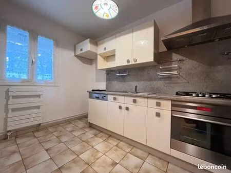 maison 5 pièces 104 m²