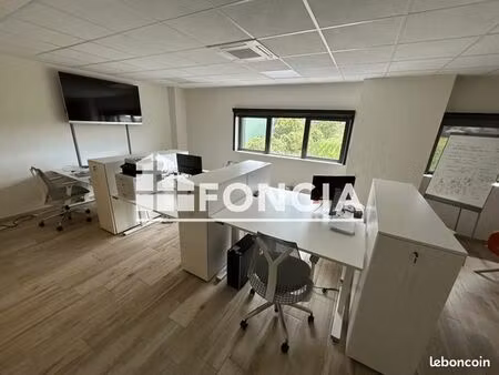 local bureaux 52 m²