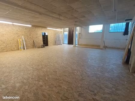 local   commerce  entrepôt  dépôt pour particulier ou pro