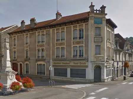 local commercial saint-mihiel