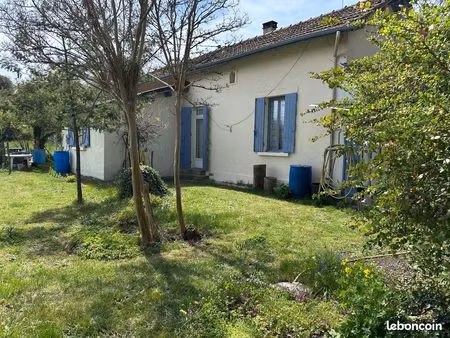 maison de 93 m² sur 2738m² de terrain