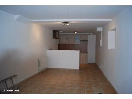 maison de village a louer