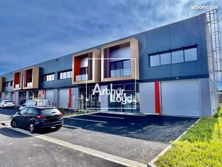 local industriel 378 m²