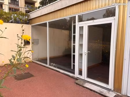 local commercial 70m2