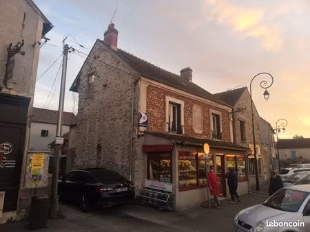 vente murs commerciaux + logement occupés