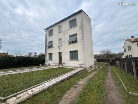 immeuble 349 m² gond pontouvre