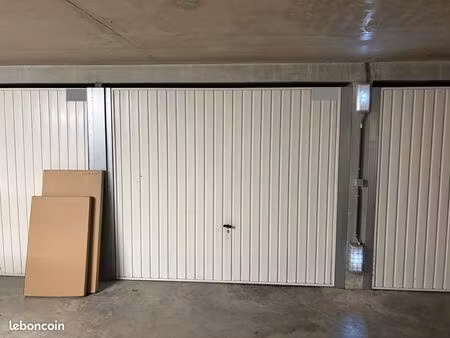 box sécurisée dans sous-sol