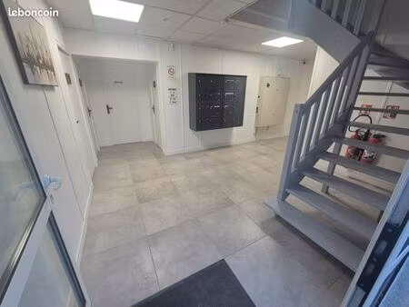 location dépôt et entrepôt